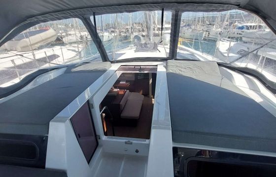 Beneteau Oceanis 51.1 Ifestion