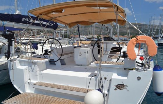 Beneteau Oceanis 51 Star Fruit