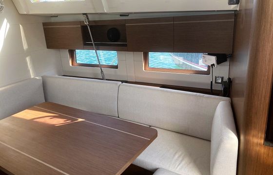 Beneteau Oceanis 46.1 Evi