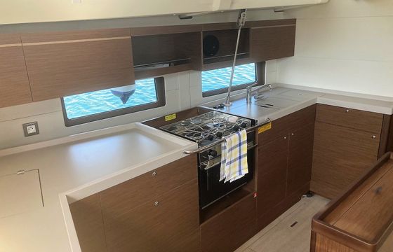 Beneteau Oceanis 46.1 Evi