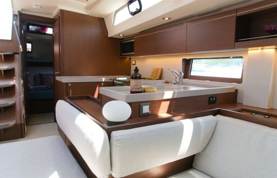 Beneteau Oceanis 51.1 Adriatic Sense 1