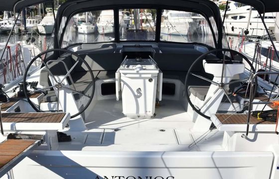 Beneteau Oceanis 51.1 Antonios