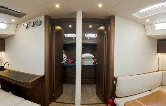 Beneteau Oceanis 51.1 Mary-Anne