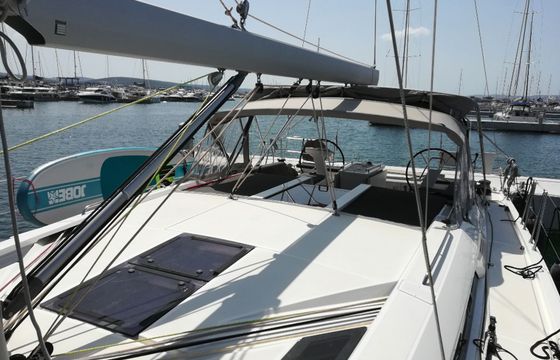 Beneteau Oceanis 51.1 Anna