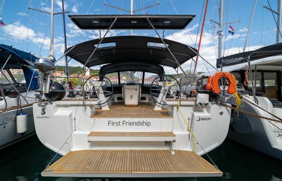 Beneteau Oceanis 51.1 First Friendship