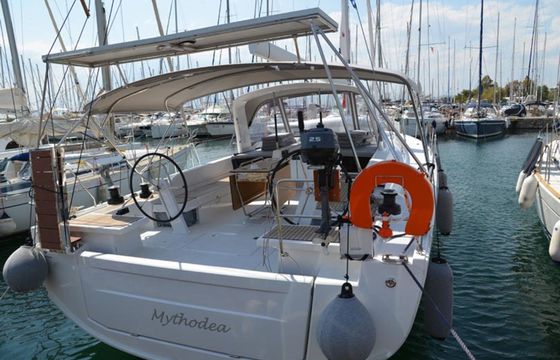 Beneteau Oceanis 51.1 Mythodea