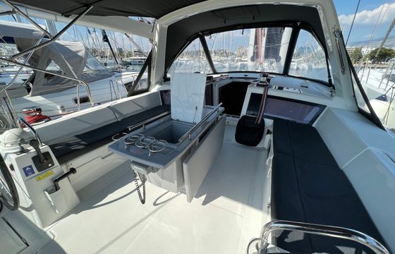 Beneteau Oceanis 48 Skiron