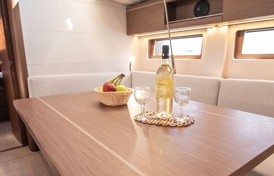 Beneteau Oceanis 51.1 Theodora