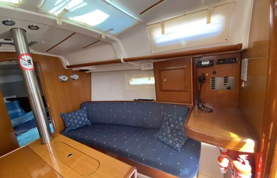 Beneteau Oceanis Clipper 323 Zippy
