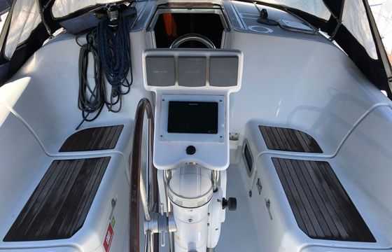 Beneteau Oceanis Clipper 373 Mirfak
