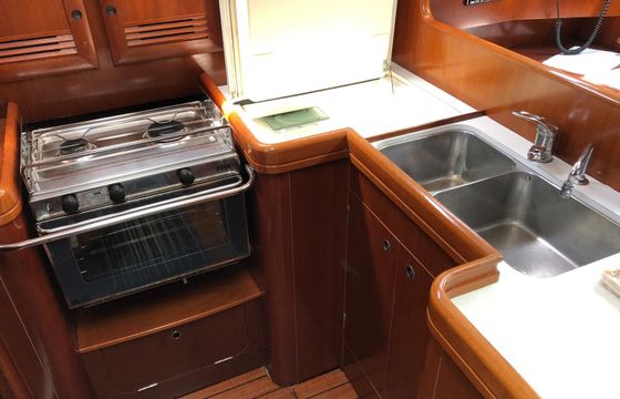 Beneteau Oceanis Clipper 373 Mirfak