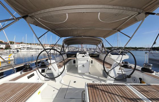 Beneteau Oceanis 51 Air 1