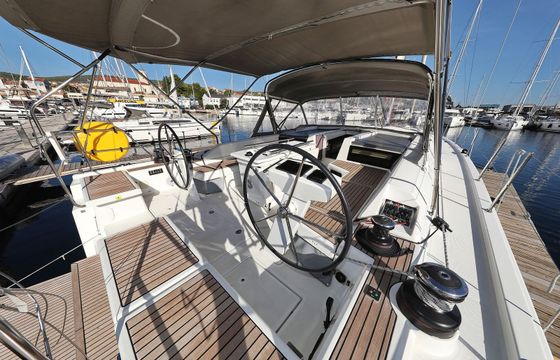 Beneteau Oceanis 51 Air 1