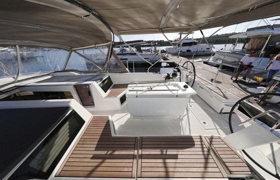 Beneteau Oceanis 51 Air 1
