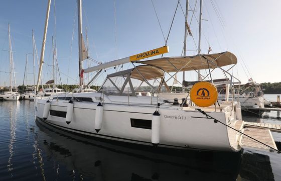 Beneteau Oceanis 51 Air 1