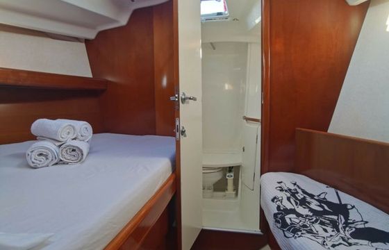 Beneteau Oceanis Clipper 393 Armenistis