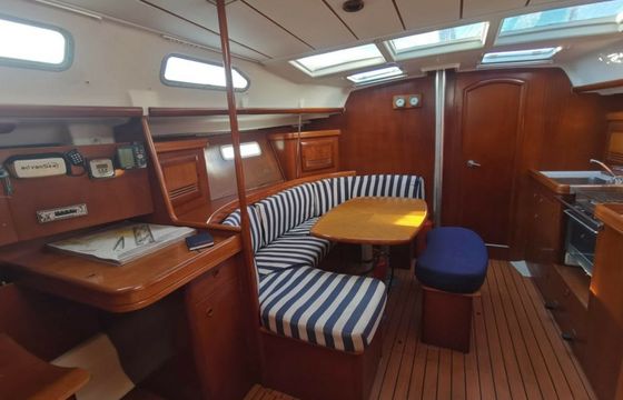Beneteau Oceanis Clipper 393 Armenistis