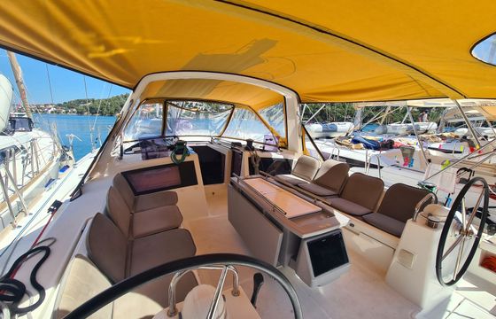 Beneteau Oceanis 48 Stromboli