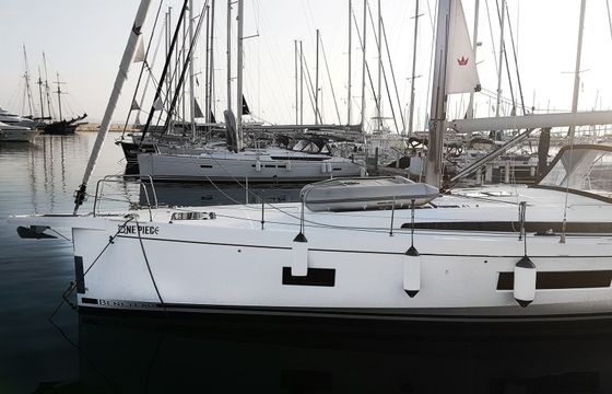 Beneteau Oceanis 51.1 One Piece