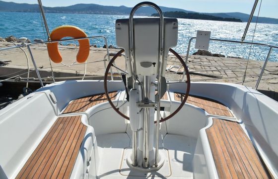 Beneteau Oceanis Clipper 323 Despina