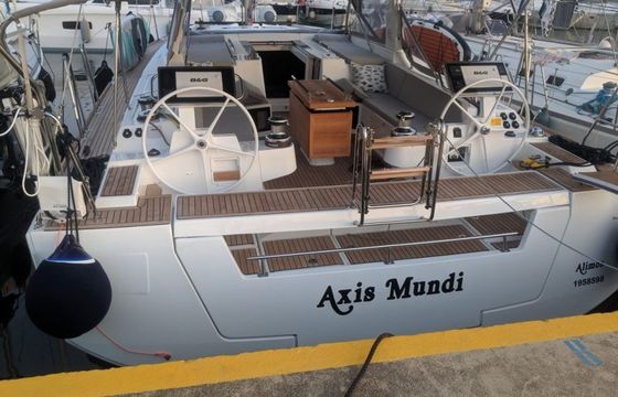 Beneteau Oceanis 55 Axis Mundi