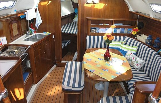 Beneteau Oceanis Clipper 381 Ouranos