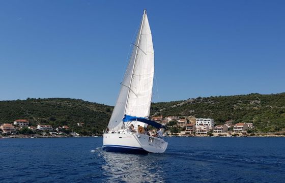 Beneteau Oceanis Clipper 393 Mare