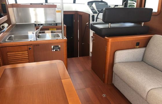 Beneteau Swift Trawler 34 Blue Sky
