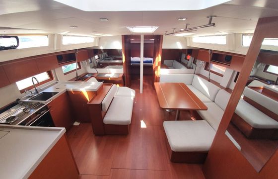 Beneteau Oceanis 51 Malafemmena