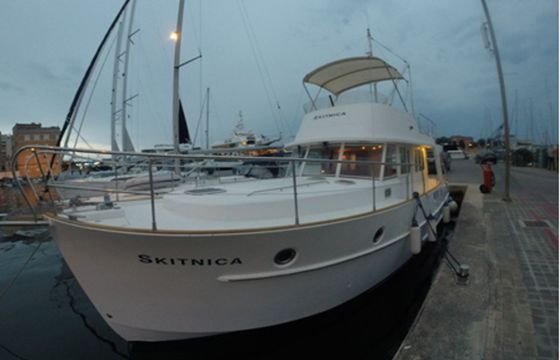 Beneteau Swift Trawler 42 Skitnica