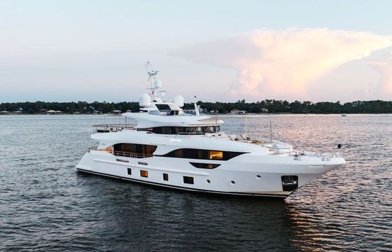 Benetti Delfino 93 Bella Vita