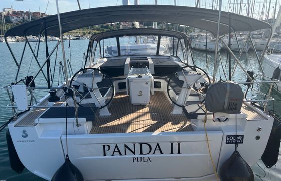 Beneteau Oceanis 51.1 Panda 2