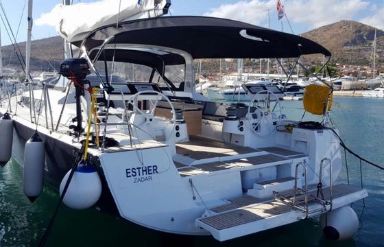 Beneteau Oceanis 55 Esther