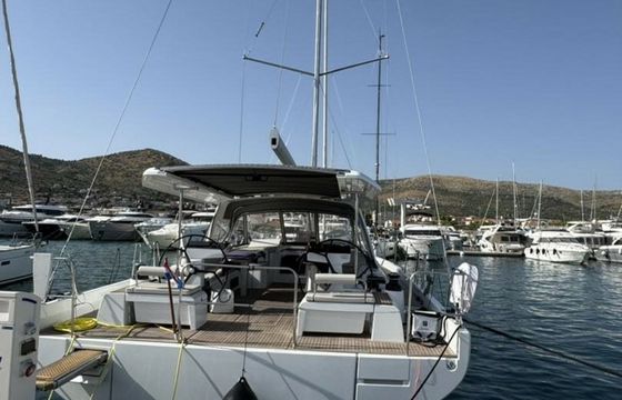 Beneteau Oceanis 60 Scorpio 3