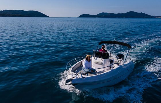 Bluline 21 Open Sundeck