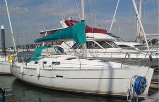 Beneteau Oceanis Clipper 323 Aphrodite Spirit