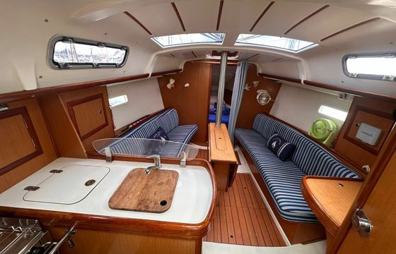Beneteau Oceanis Clipper 323 No Regrets