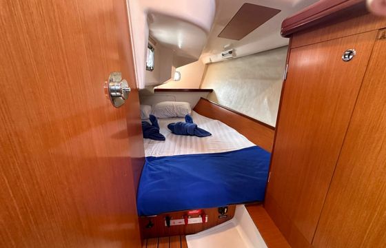 Beneteau Oceanis Clipper 323 No Regrets