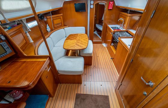 Beneteau Oceanis Clipper 393 Aeolian Too