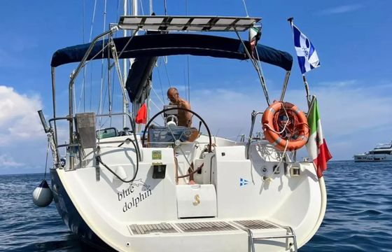 Beneteau Oceanis Clipper 411 Blue Dolphin