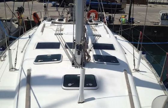 Beneteau Oceanis Clipper 393 Hinitsa