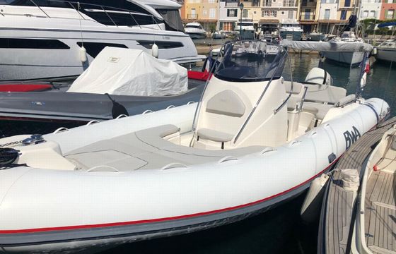 BWA Sport 28 GT James 1