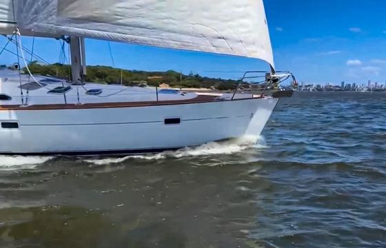 Beneteau Oceanis Clipper 423 Derin