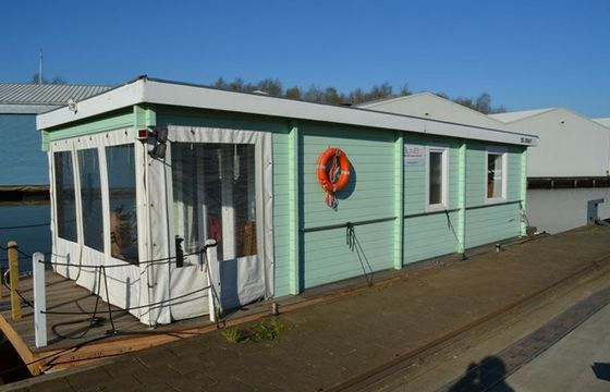 BunBo II Houseboat