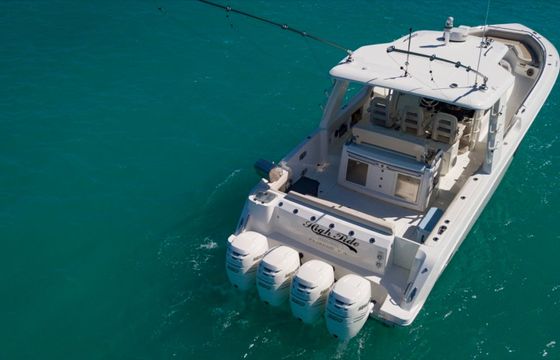 Boston Whaler 420 Outrage High Tide