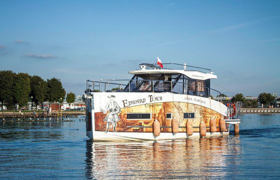 Cobra Yachts 36 Edward Teach