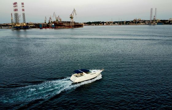 Chris Craft 370 Angie