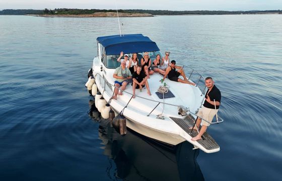 Chris Craft 370 Angie