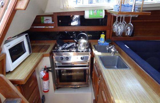 Catalina 30 Sommelier