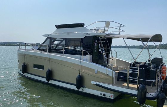 Cobra Yachts 40 Gold